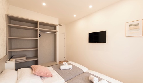 Comfort Apartment, City View
