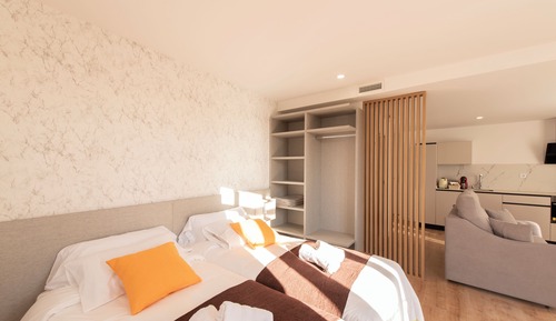 Comfort Apartment, City View