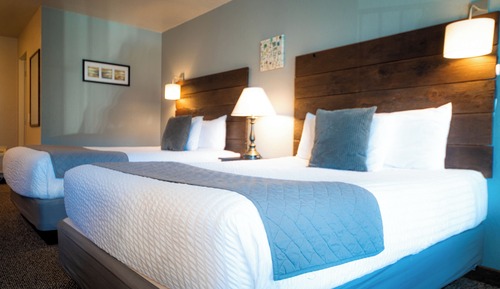 Room, 2 Queen Beds, Pets Allowed, Ground Floor