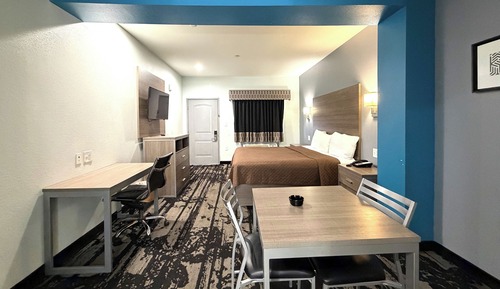 Suite, 2 Queen Beds, Non Smoking