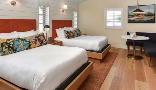 Traditional Double Room, Private Bathroom (DOUBLE BED - Town View)