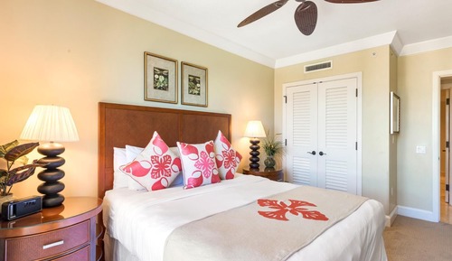 Condo (5 Bedrooms)