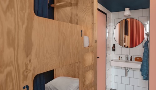 Eklo private dormitory for 8 persons