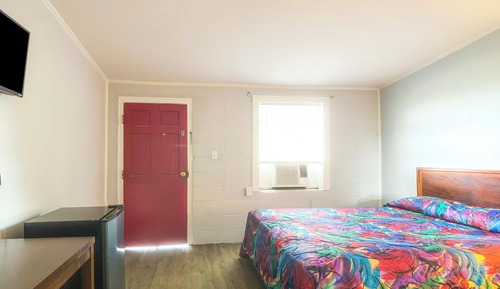 Room, 1 Queen Bed, Smoking