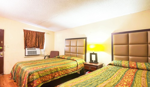 2 Full Bed Smoking