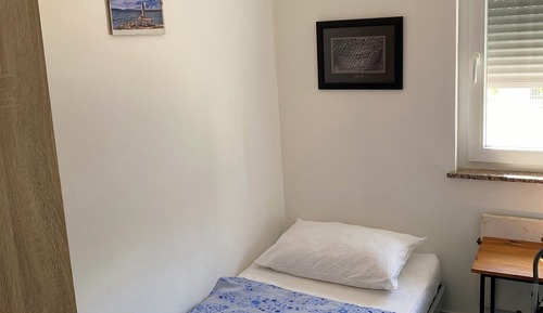 Economy Triple Room