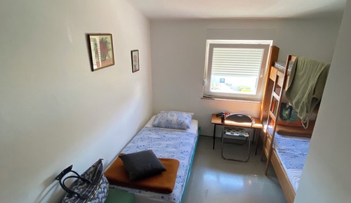 Economy Triple Room