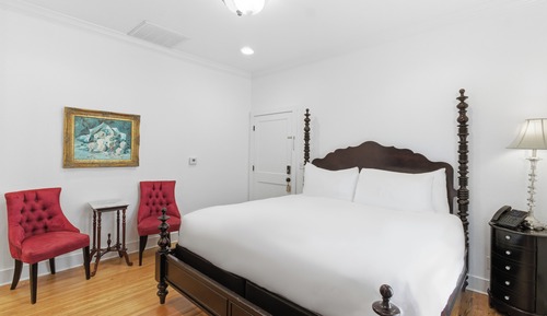 Standard Room, 1 King Bed, Balcony