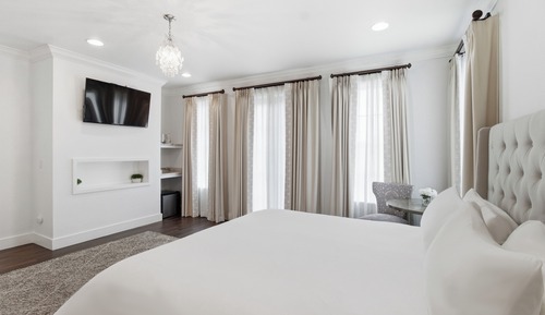 Standard Suite