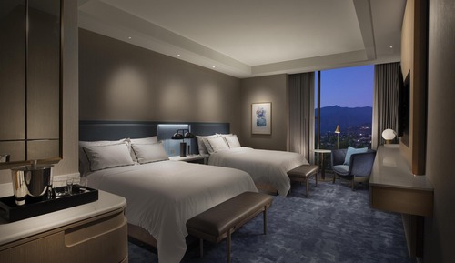 Room, 2 Queen Beds, Accessible, Bathtub