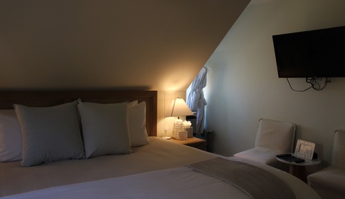 Standard Room, 1 King Bed