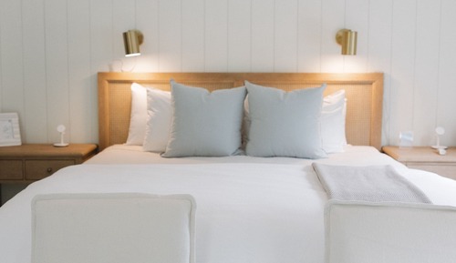 Standard Room, 1 King Bed, Pets Allowed