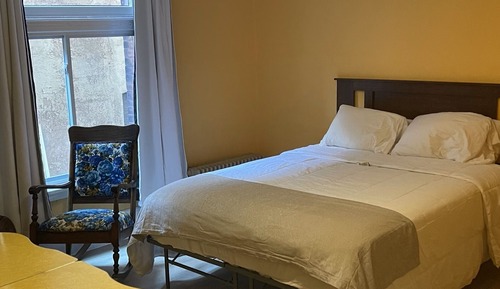 Superior Studio Suite, Full Bath with Shower