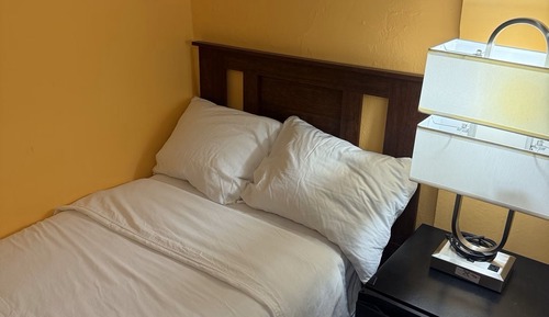 Premium Twin Room, Full Bath with Shower