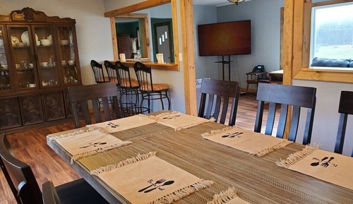 House, Private Bathroom, Mountain View (Angler & Nature's Delight)