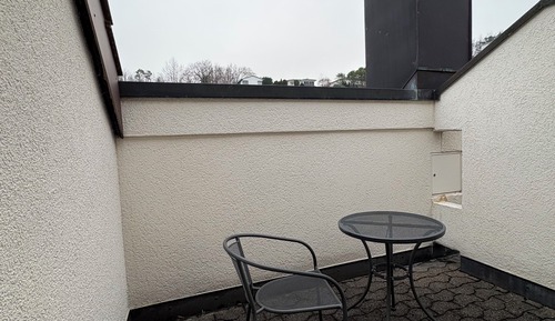 Basic Single Room, Balcony, Courtyard View