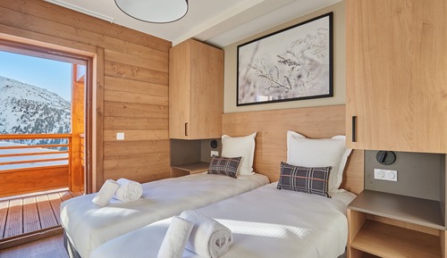 Apartment, 4 Bedrooms, Balcony