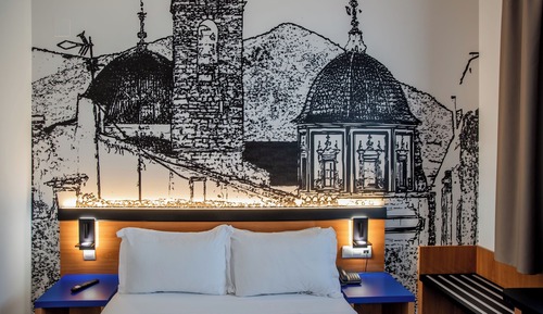 Classic Double Room
