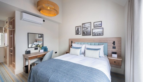 Classic Double Room, 1 King Bed, Balcony, Partial Sea View