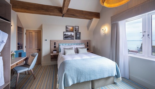 Junior Suite, 1 King Bed, Sea View