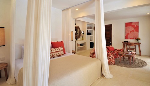 Superior Suite, Pool View