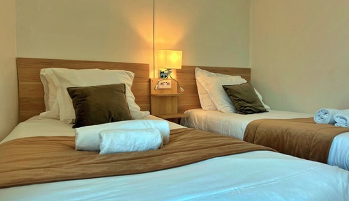 Twin Room, Mountain View