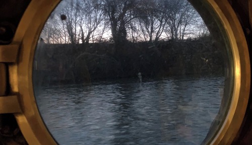 Comfort Room, River View