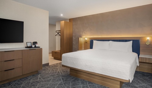 Deluxe Room, 1 King Bed with Sofa bed, Corner