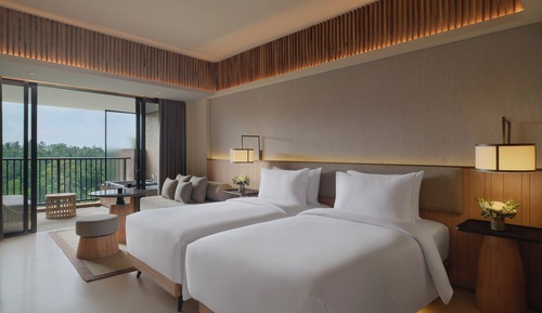 Deluxe room, balcony and forest view - 2 single beds