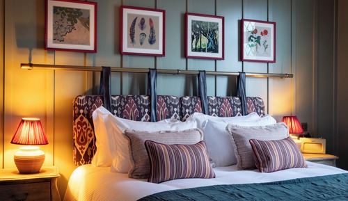 Really Comfy Family Room