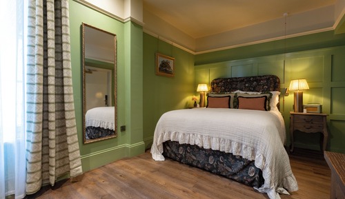 Comfy Accessible Room