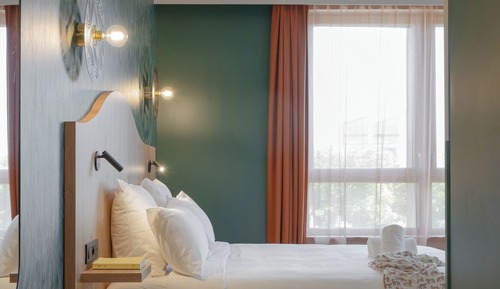 SUPERIOR FAMILY ROOM (DOUBLE BED AND SOFA BED 1 PERS)
