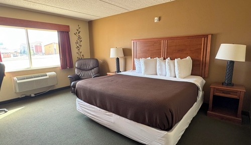 Standard Room, 1 King Bed, Non Smoking