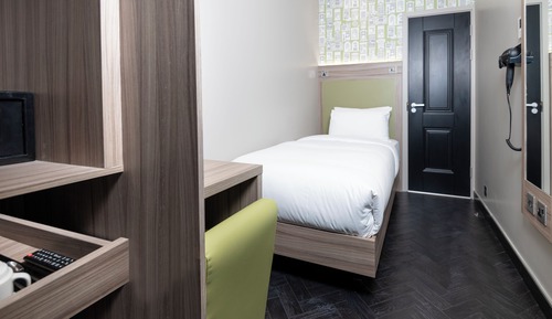 Single Room - No Window