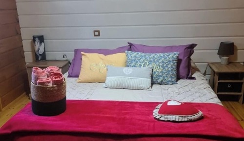 Comfort Room, Pool View