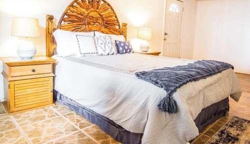 Family House, Ocean View