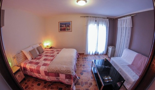 Comfort Room, Garden View