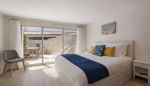 Signature House, Patio (N2 la sterne Voyageuse)