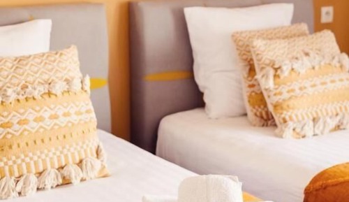 Double or Twin Room, Partial Sea View