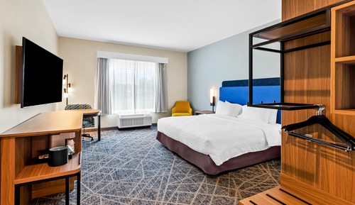 Room, 1 King Bed, Accessible, Bathtub