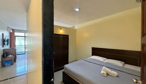 Basic Quadruple Room, Balcony