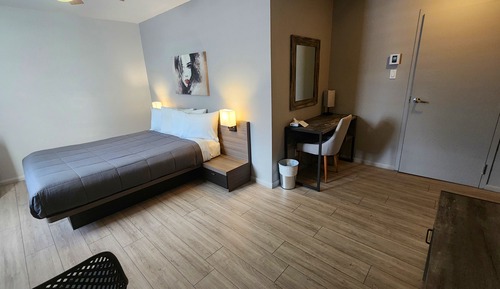 Classic Room, 1 King Bed
