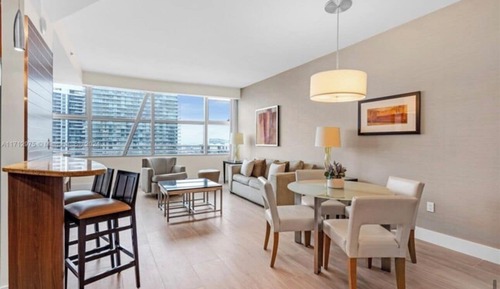 Luxury Apartment, City View