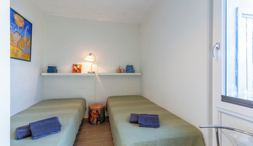 Apartment, Pets Not Allowed