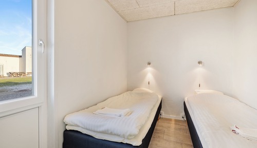 Apartment, Pets Allowed