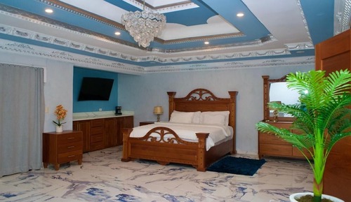 Luxury Room, City View