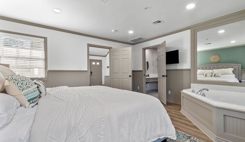 Suite 10