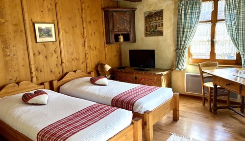 Comfort Twin Room, Private Bathroom