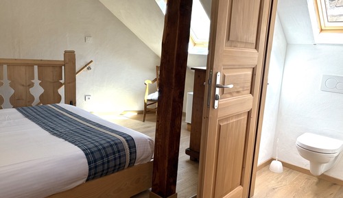 Comfort Studio Suite, Private Bathroom, Courtyard View