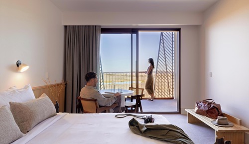 Waterhole View - King